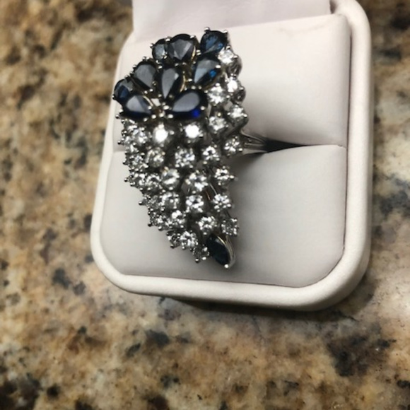Estate Stunning Sapphire & Diamond White Gold - Picture 5 of 7